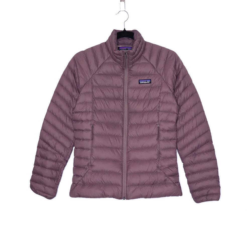 Patagonia Women's Puffer Jacket in Mauve